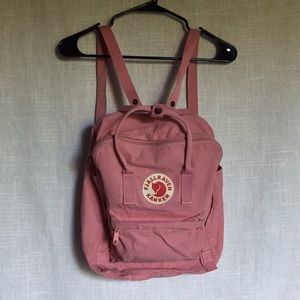 pink fjallraven kånken